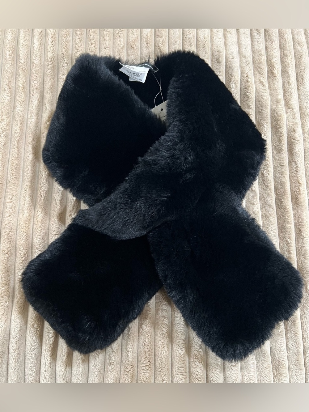 NWT INC International Concepts "Wild Faux Fur" Scarf/Wrap Classic Black One Size